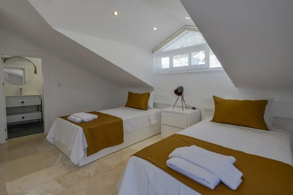 Twin room